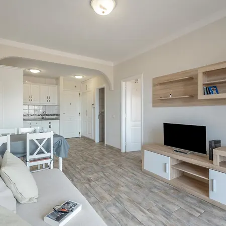 Apartman Atlantis 3 One Bedroom, Sea Front