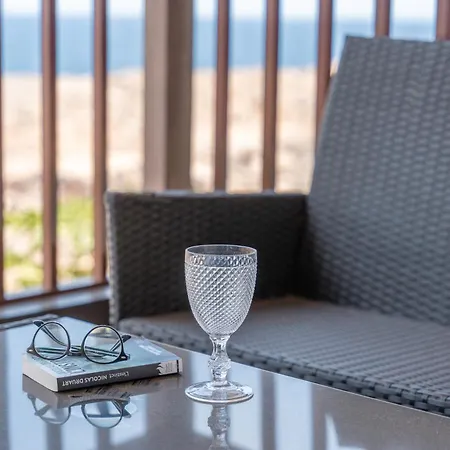 Atlantis 3 One Bedroom, Sea Front Apartman Costa Del Silencio