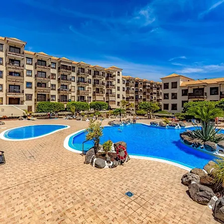 Atlantis 3 One Bedroom, Sea Front Apartamento